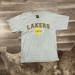 Vintage Nike Team LA Lakers NBA T-shirt size M